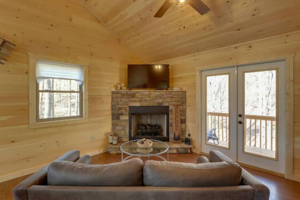 New Serene, Fun & Comfy Cabin- Covered Deck, Grill, Arcade Murphy Exteriör bild
