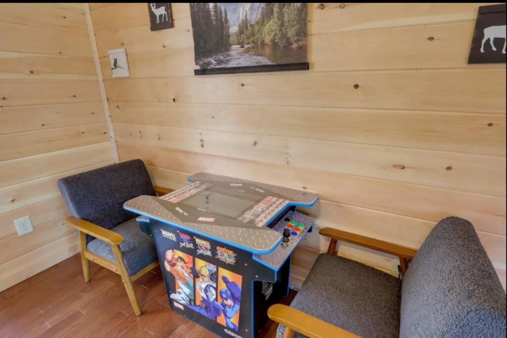 New Serene, Fun & Comfy Cabin- Covered Deck, Grill, Arcade Murphy Exteriör bild