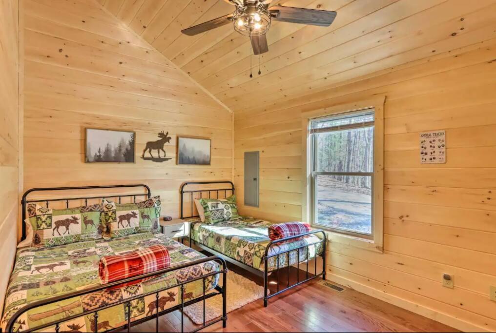 New Serene, Fun & Comfy Cabin- Covered Deck, Grill, Arcade Murphy Exteriör bild